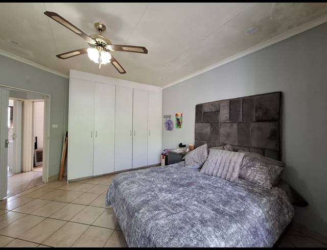 2 BEDROOM SIMPLEX TO LET IN THE WOLDS